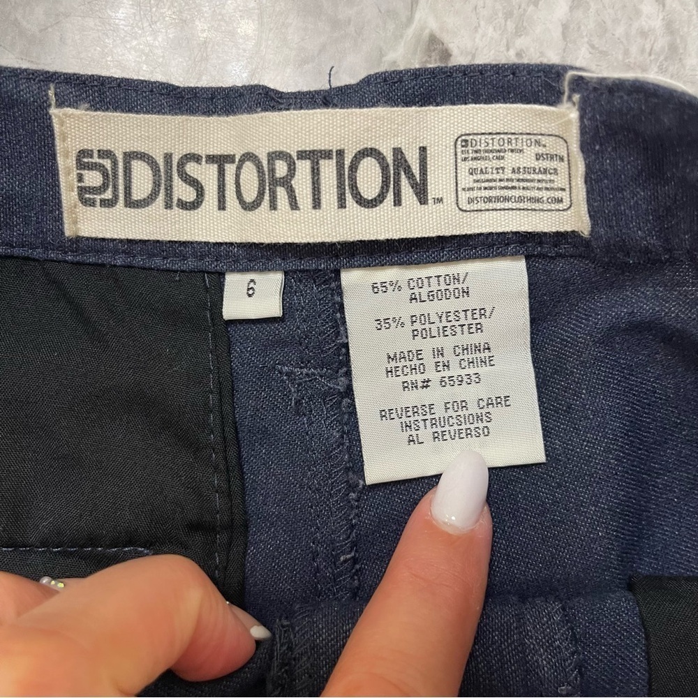 Distortion Navy Blue Striped boys Shorts size 6 - Picture 3 of 3
